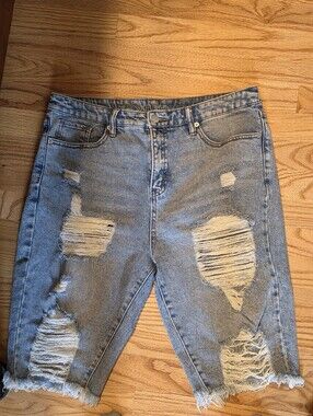 Wild Fable Distressed Mom Jeans (12)